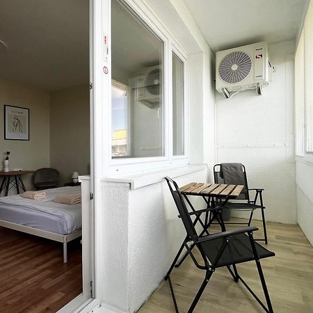 Air-Conditioned Studio, Close To City Centre & Tram Stop Bratislava Ngoại thất bức ảnh